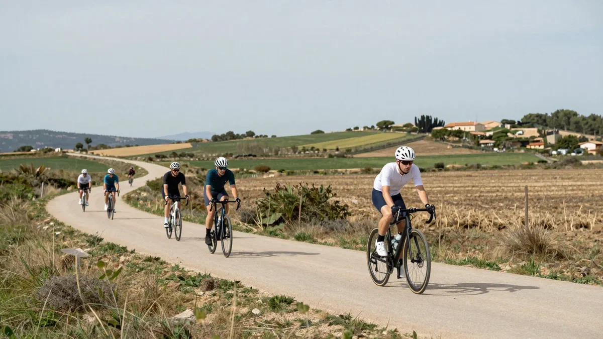 Onyar Riverside Path Leisure Traverse — La Fàbrica
